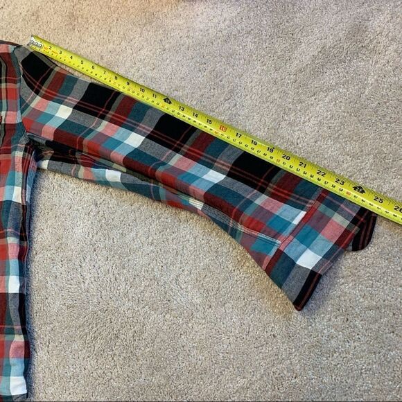 TRUE Religion red teal plaid check flannel fleece button down shirt size 8 - Picture 8 of 9